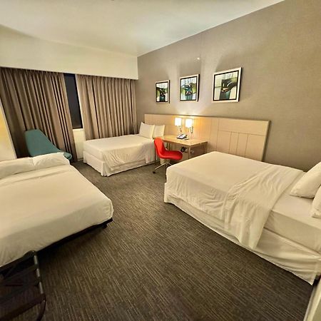 Hotel Bth Rebel Tacna Esterno foto