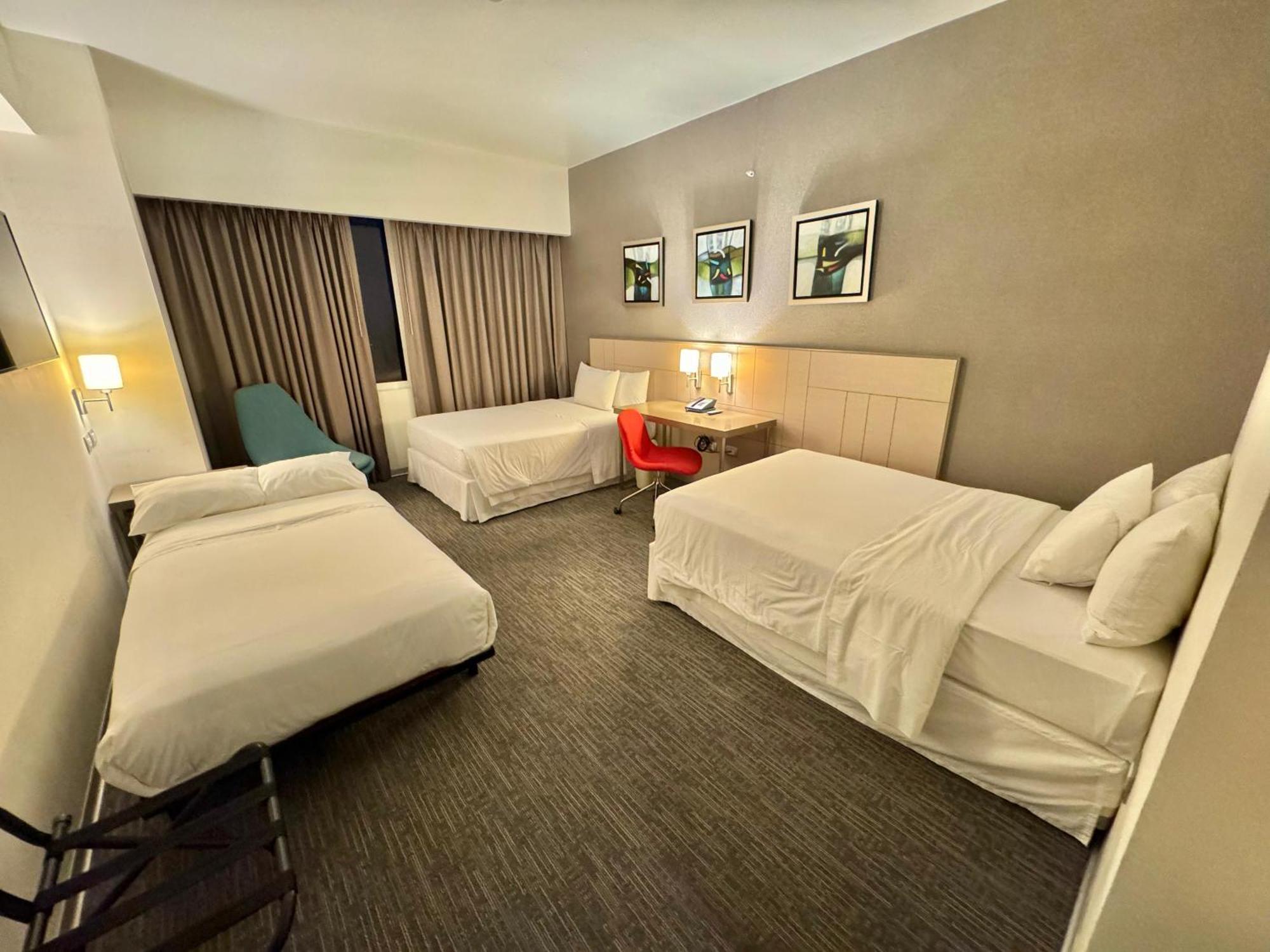 Hotel Bth Rebel Tacna Esterno foto
