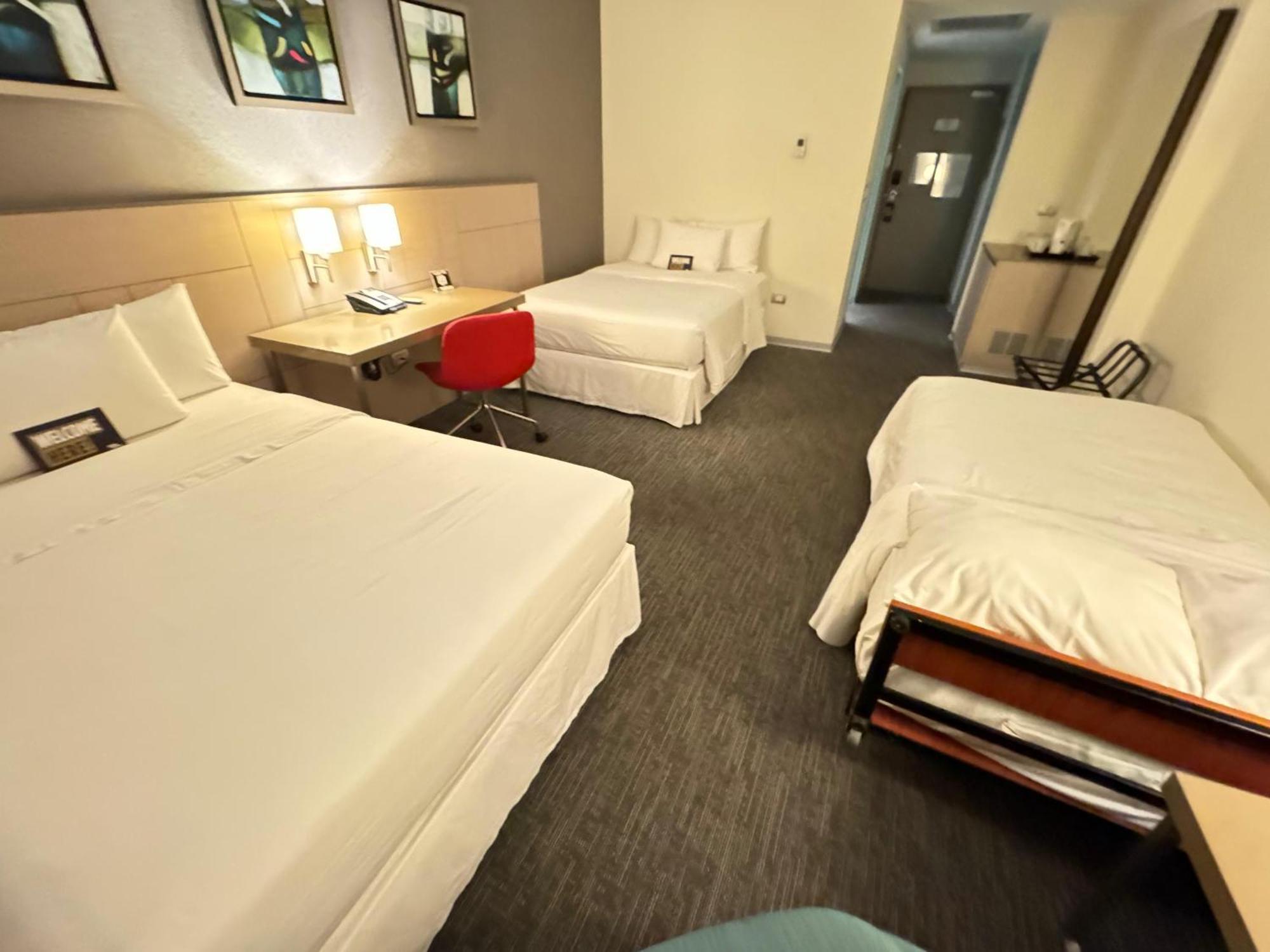 Hotel Bth Rebel Tacna Esterno foto